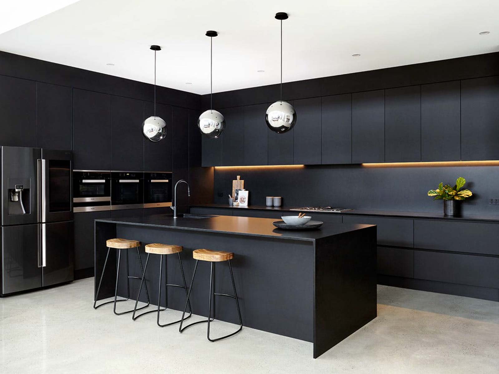 Silestone Negro tebas precio encimera